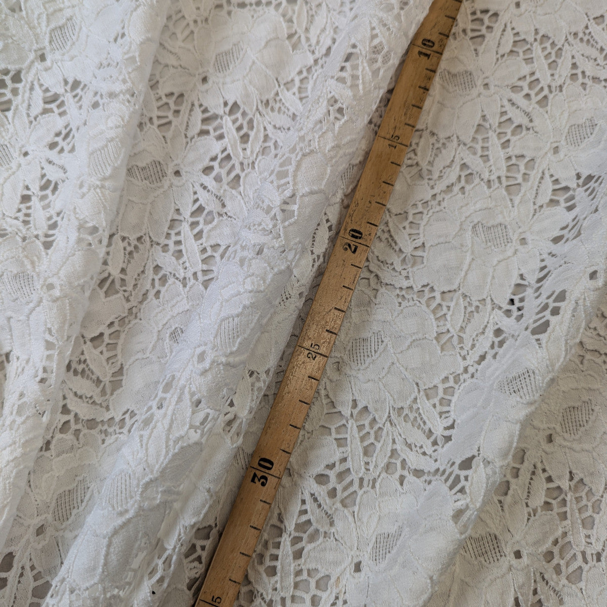 Polyester, Spitze · 100 cm 170g/m2