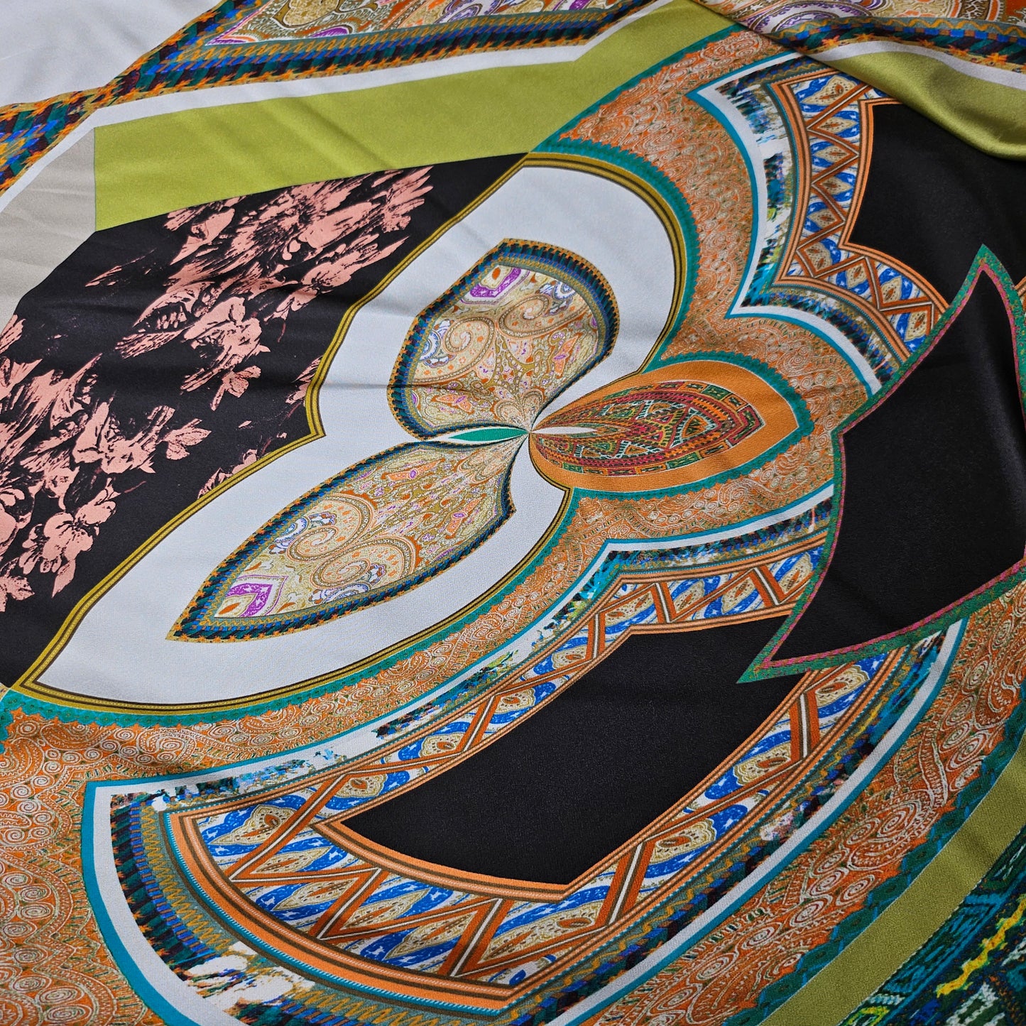 Panel, Seide, Star White · 120 cm x 140 cm