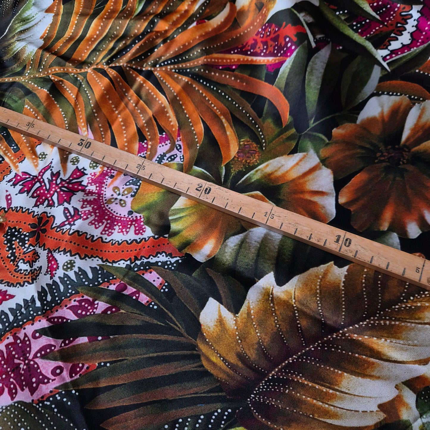 Satin · Seide · Floral · Bunt · 150×140 cm · Einzelstück