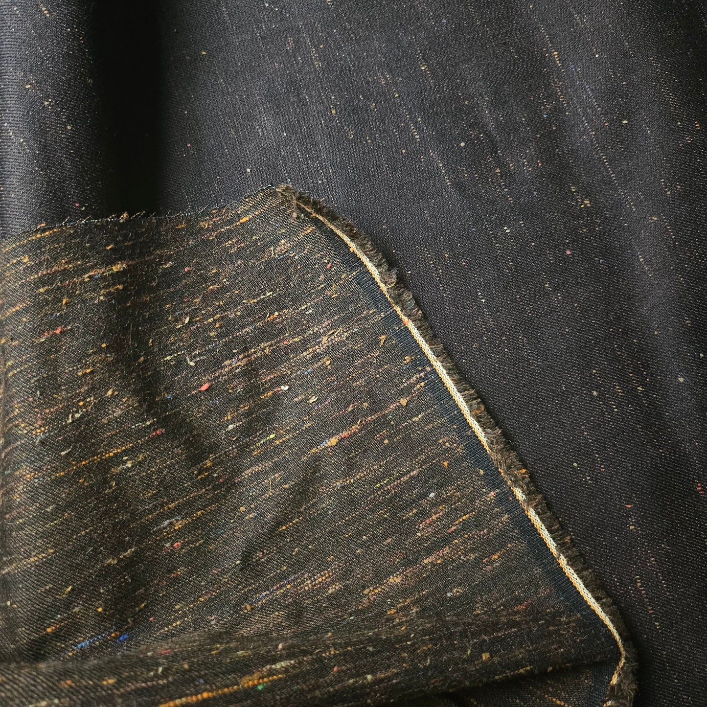 Denim · Grobe Webung · Baumwolle · Melange · Farbe: Black Bean · 150 cm · 360 g/m² · Meterware