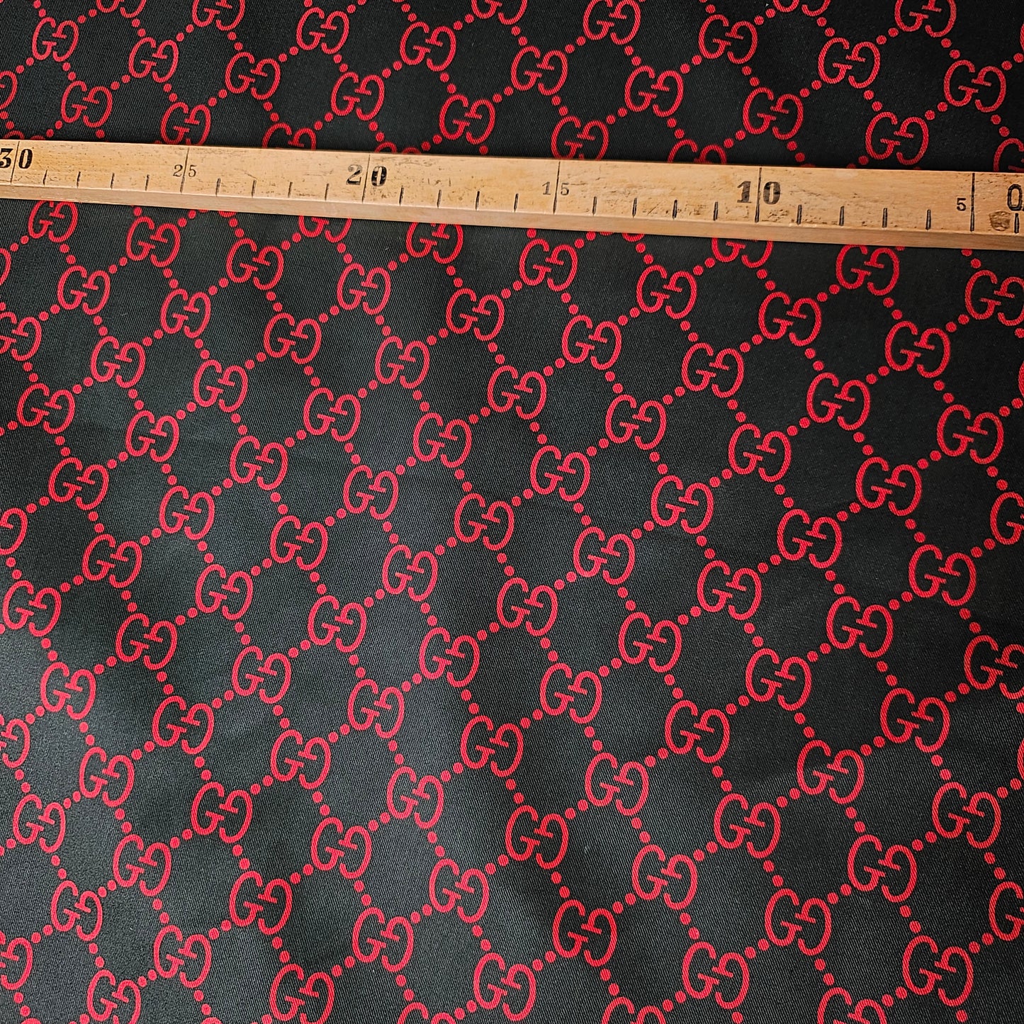 Baumwolle, Webware, Pantone Scarab · 140 cm