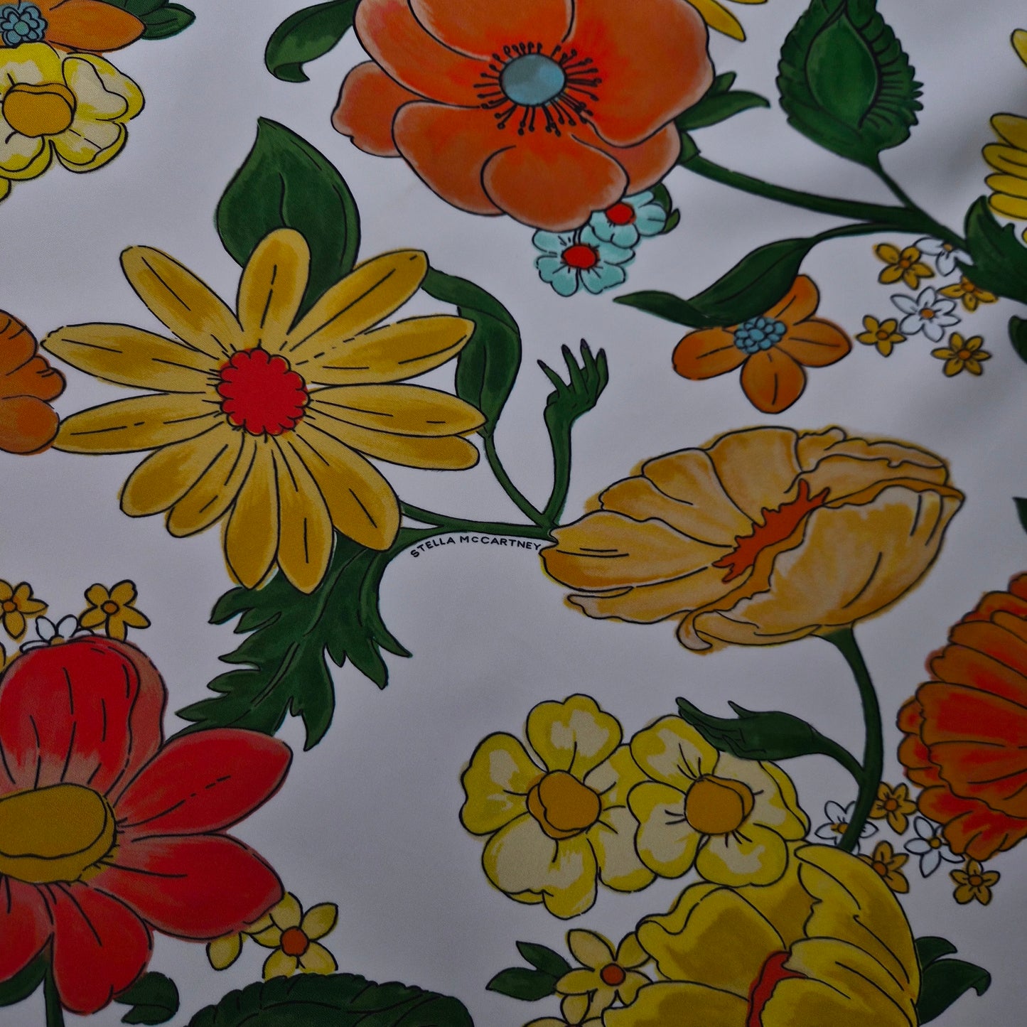 Crêpe · Viskose · Floral · Weiß und Orangetöne · 140 cm · 110 g/m² · Meterware