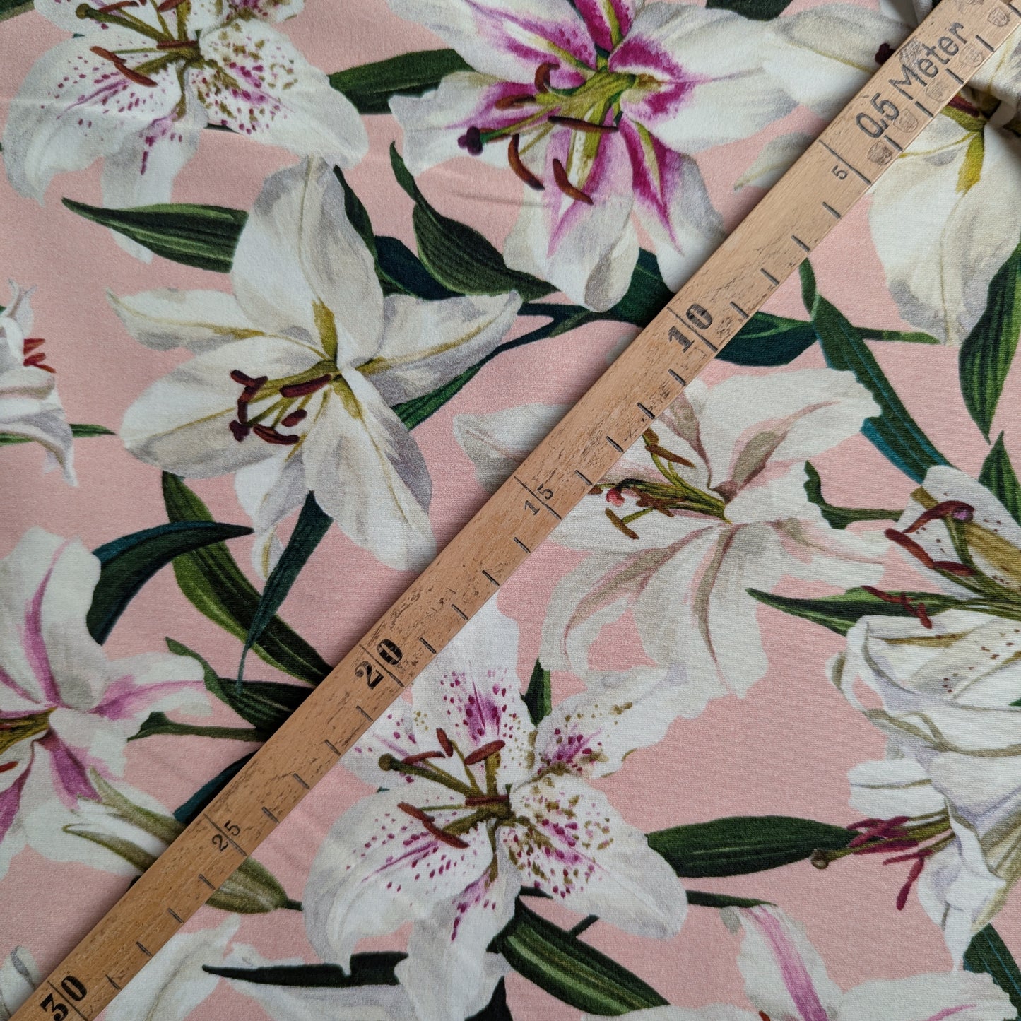 Lycra · Stretch · Kunstfaser · Blumen · Farbe: Pasteltöne · 120 cm · 250 g/m² · Meterware