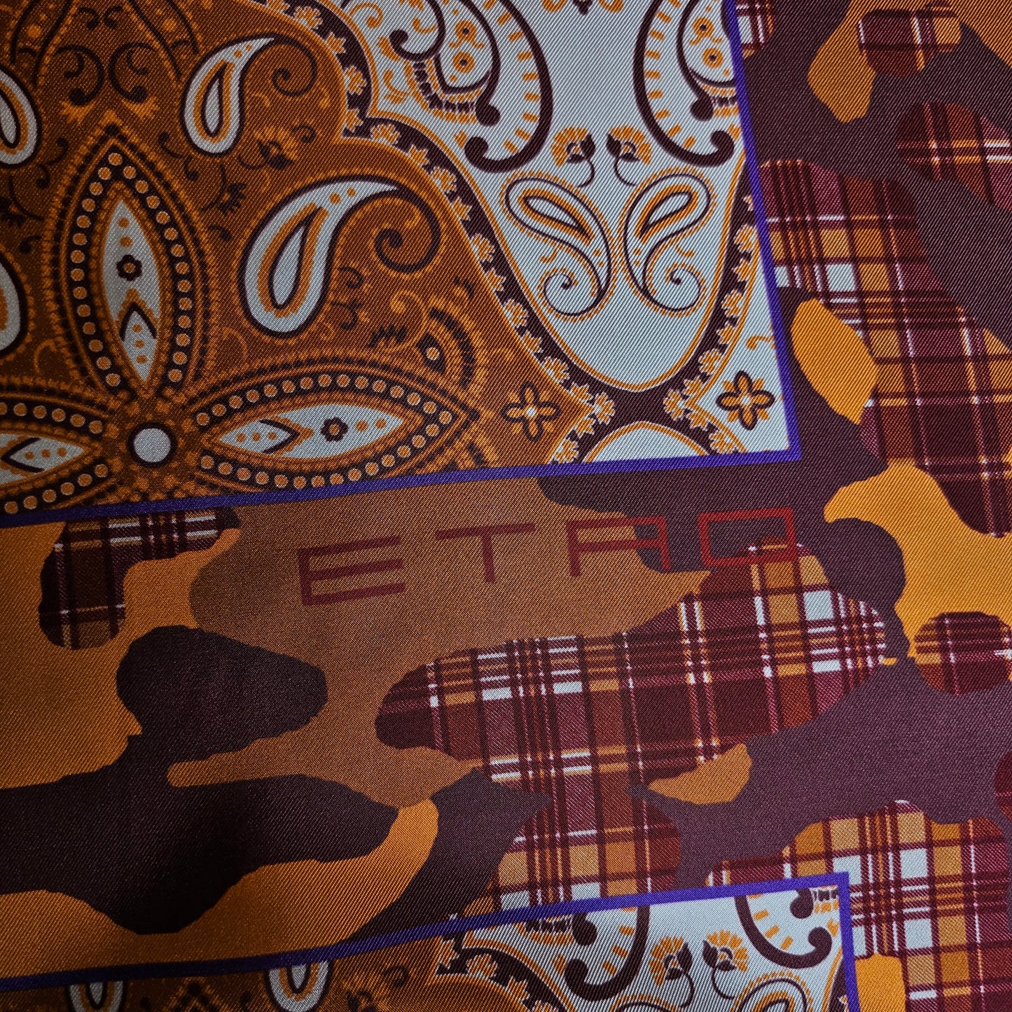 Seide, Satin, Pantone Blazing Orange, Paisley · 140 cm