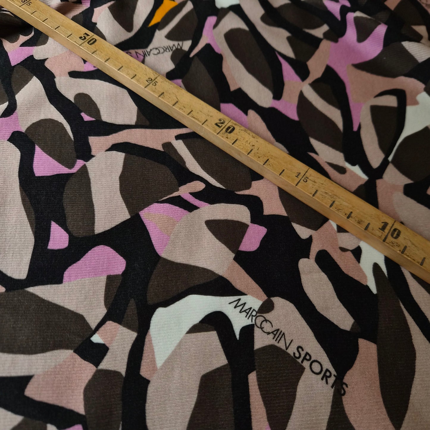 Feinripp · Baumwolle, Elasthan · Camouflage · Natur- und Pinktöne · 135 cm · 180 g/m² · Meterware