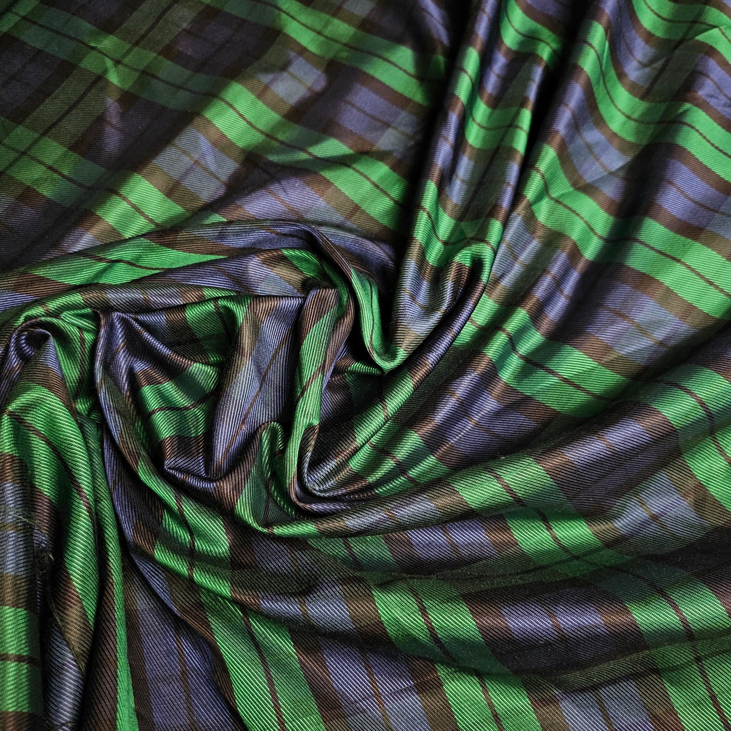 Twill · Viskose · kariert · Pantone Verdant Green · 140 cm · 100 g/m² · Meterware