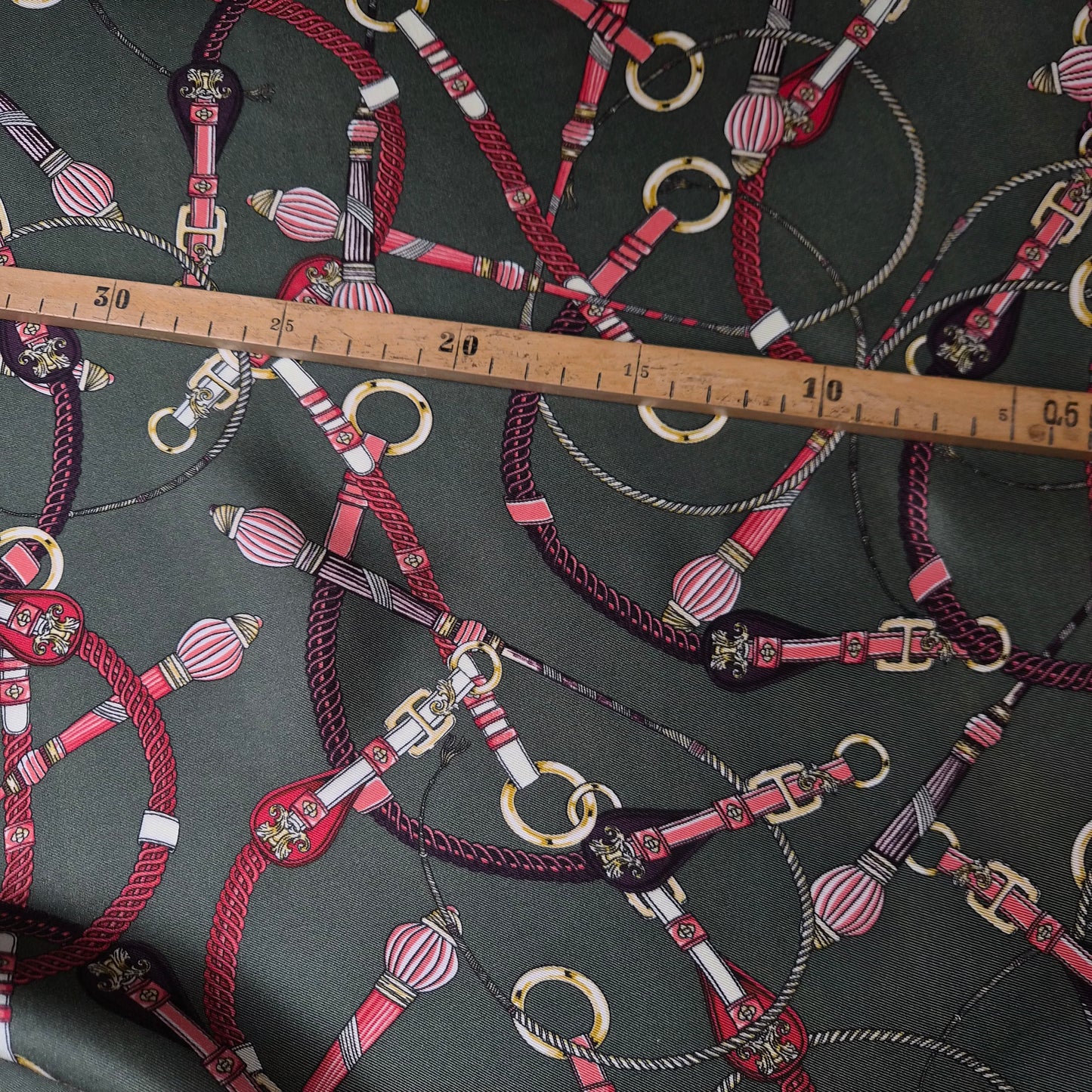 Seide, Viskose · 140 cm