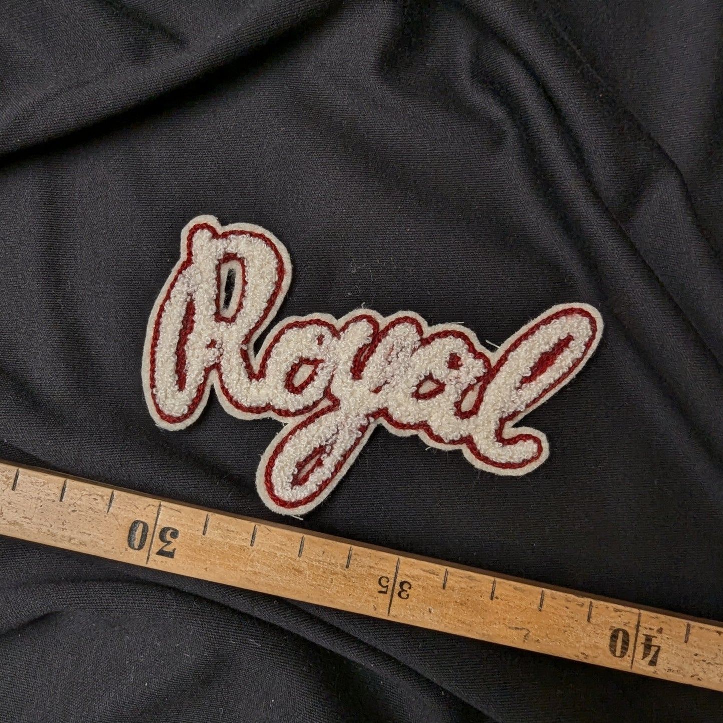 D&G "Royal" patch, 10cm, ivory terry cloth with dark red outline.
