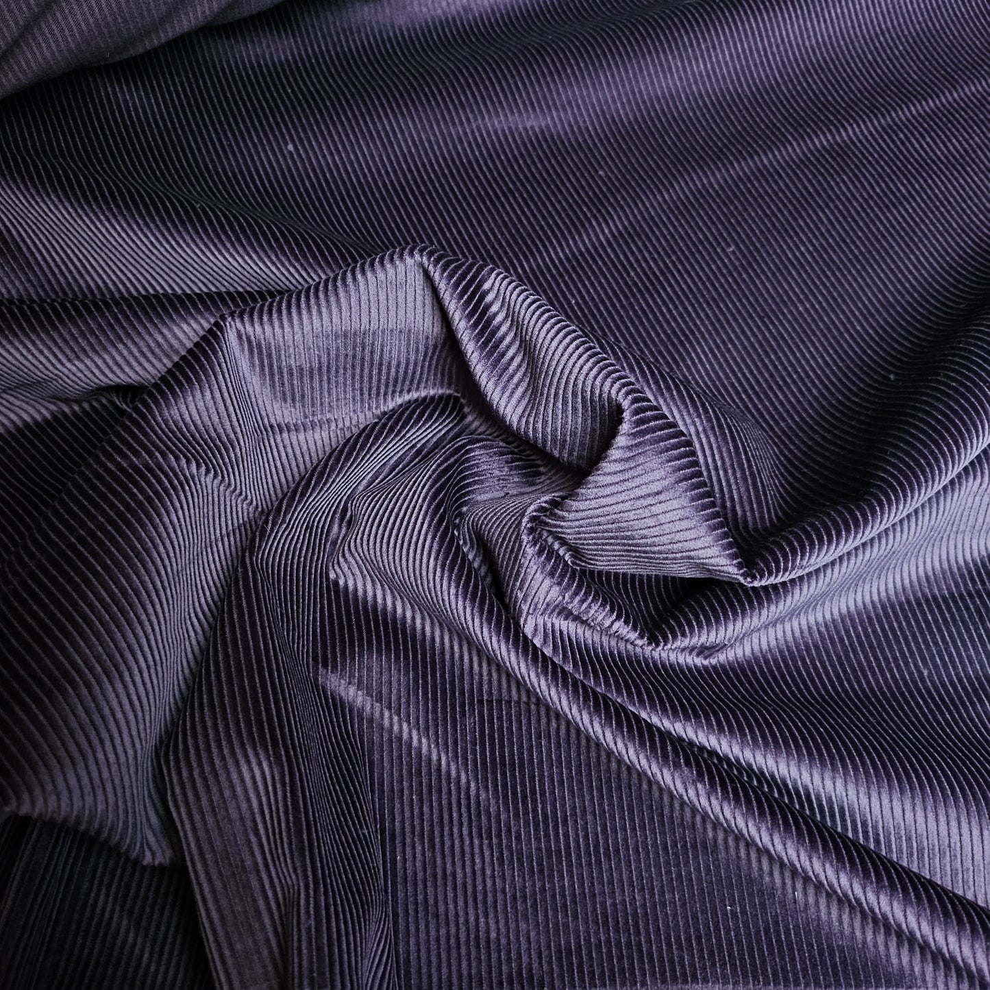 Cord · Baumwolle · Uni · Pantone Nightshade · 150 cm · 107 g/m² · Meterware