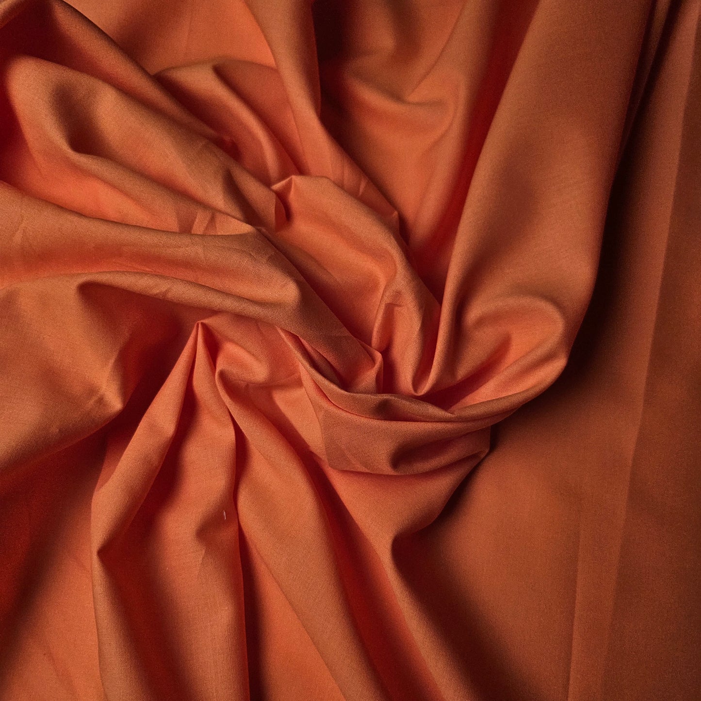 Baumwolle, Poplin, Pantone Coral Rose · 145 cm