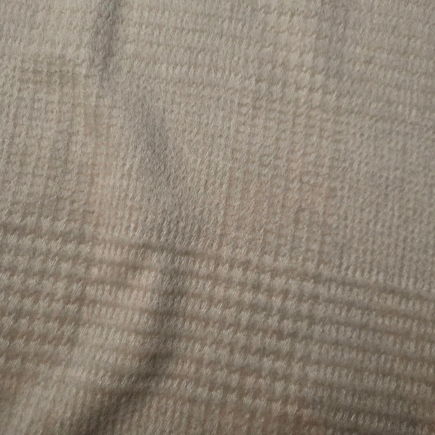 Einzelstück · Mantelstoff · Fuzzy · Wolle, Mohair, Kaschmir · Pantone Arctic Wolf · 280×150 cm
