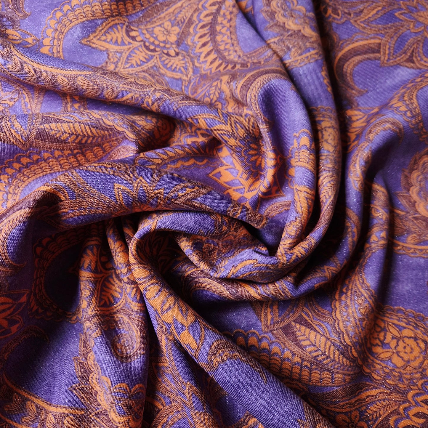 Meterware · Jackenstoff · Mit Lurex · Wolle, Lurex · Pantone Hyacinth · 140 cm · 260 g/m²