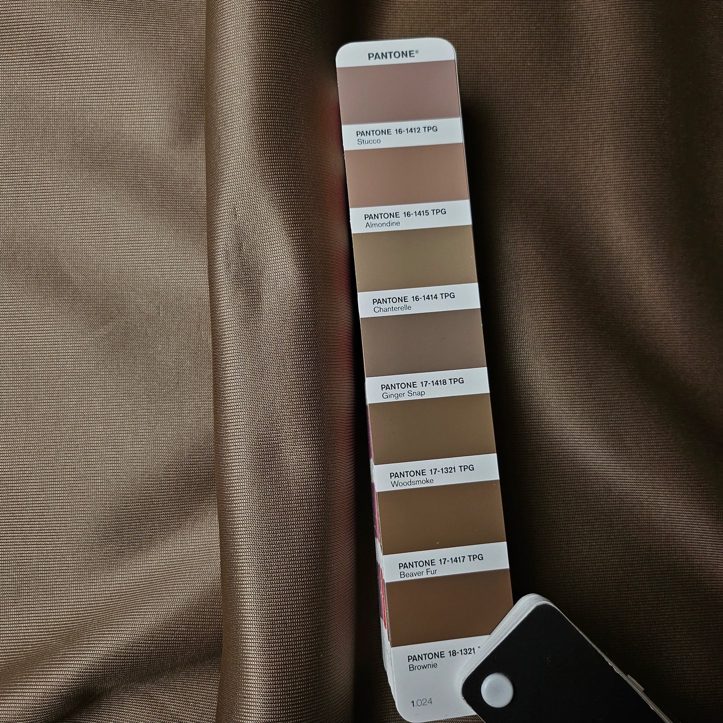 Meterware · Jersey · Schwer · Acetat · Pantone Ginger Snap · 156 cm · 400 g/m²