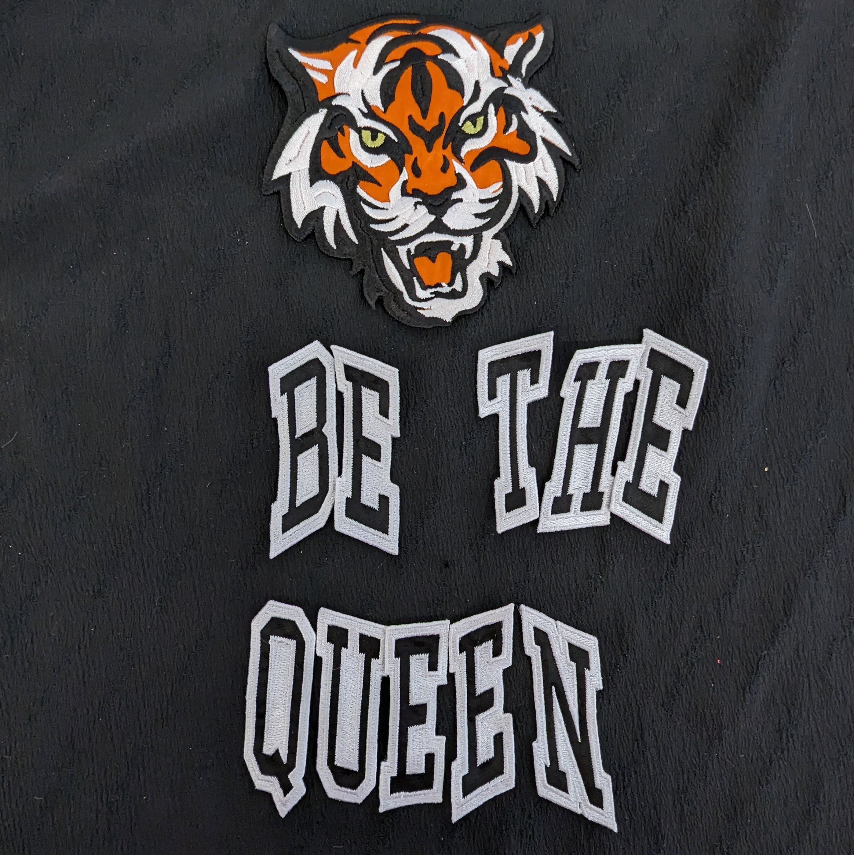 Patch-Set DG Tiger be the queen