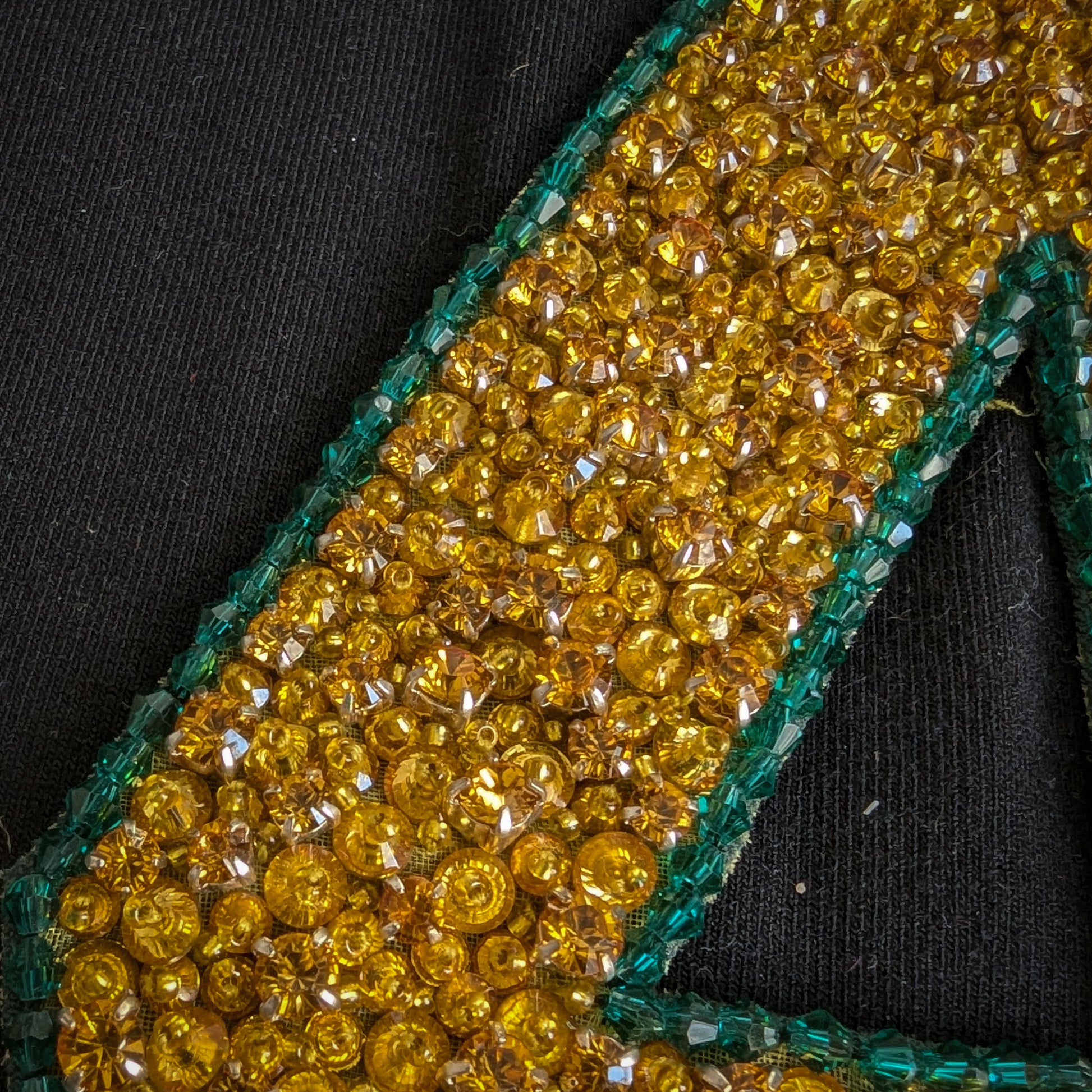 D&G "4" patch, 10x19cm, with gold sequins and green Swarovski crystals on black fabric.