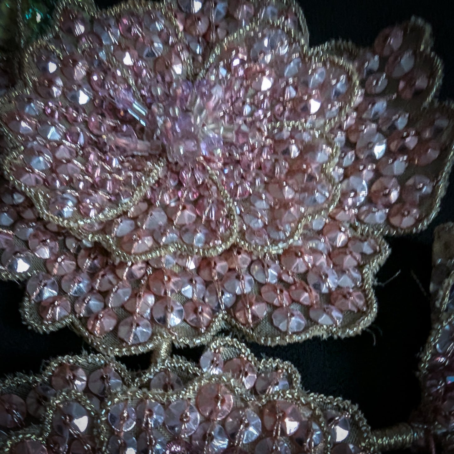 Pink sequin flower applique with gold wire, 15x19cm, for hats or hair accessories.