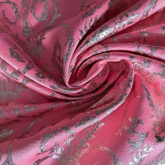 Brokat · Doubleface · Seide, Polyester, Lurex · Ornament · Pink und Silbertöne · 150 cm · 130 g/m² · Meterware