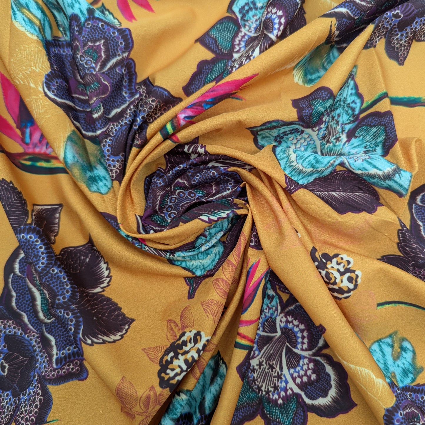Fallschirmseide · Kunstfaser · Floral · Pantone Cadmium Yellow · 140 cm · 100 g/m² · Meterware