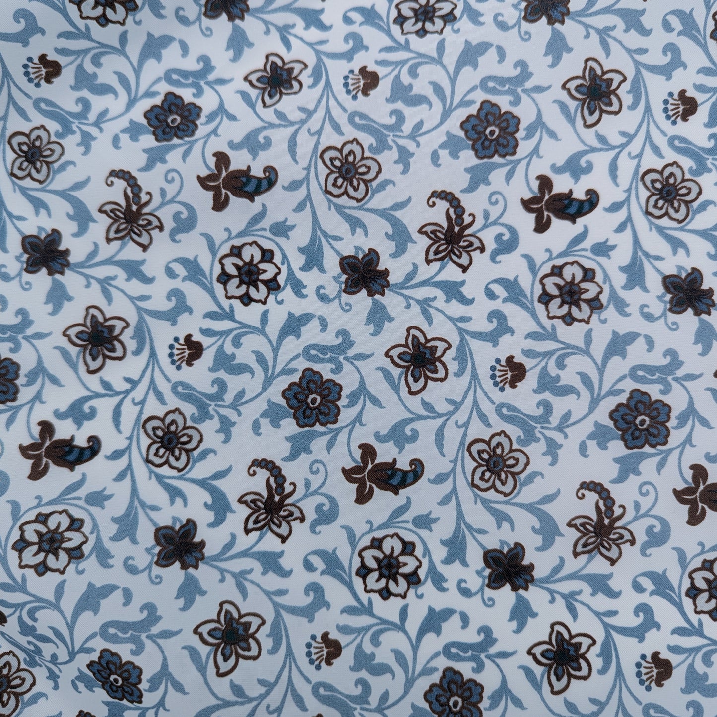 Windbreaker · B-Ware · Polyester · Hellblau und Brauntöne · 200 cm × 140 cm · 70 g/m² · Einzelstück