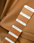 Nylon Gabriela Hearst in Basisfarbe Bran ideal für Trenchcoats und Jacken Stoffbreite  145 cm M6X4X20
