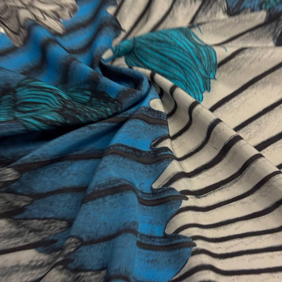 Deadstock Crepe de chine Seide, H*rmes – Grau und Blautöne (Breite 140 cm) (M2X1X26)