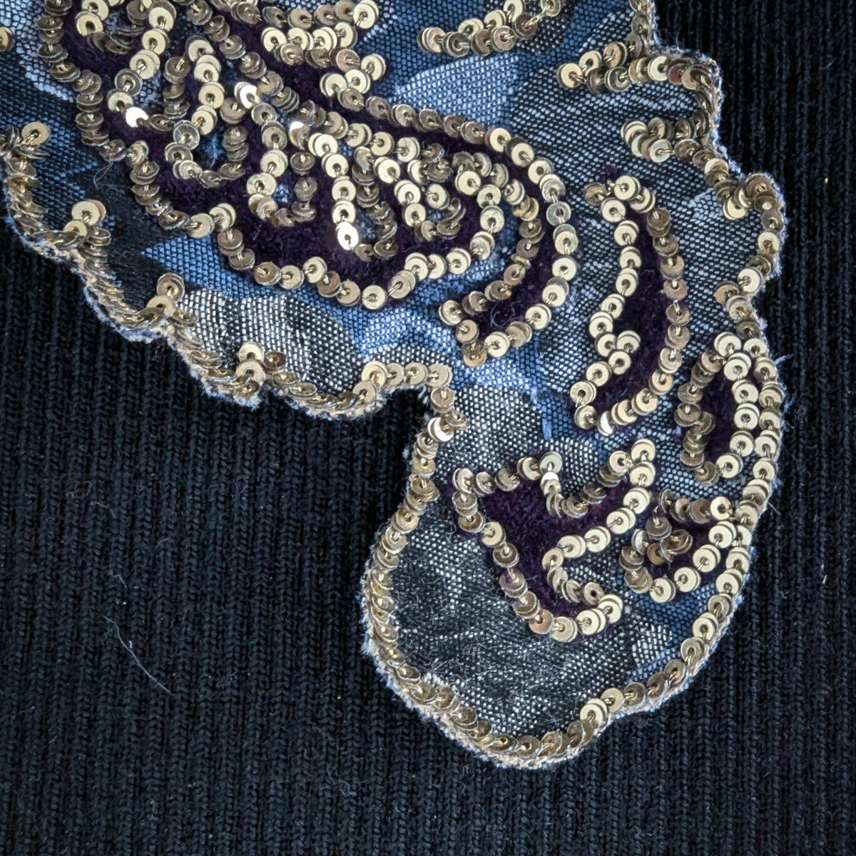 D&G 16cm Paisley ornament patch with gold sequins, purple embroidery, and blue fabric on black.