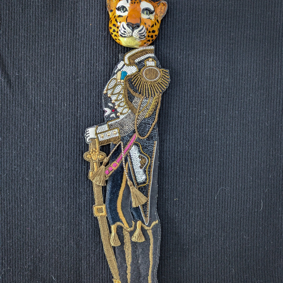 D&G embroidered leopard head and uniform patch, 30cm, with gold, black, and white details.