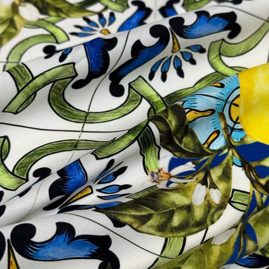Meterware · Crêpe de Chine, Seide, Majolka, Zitronen · 140 cm 70g/m2