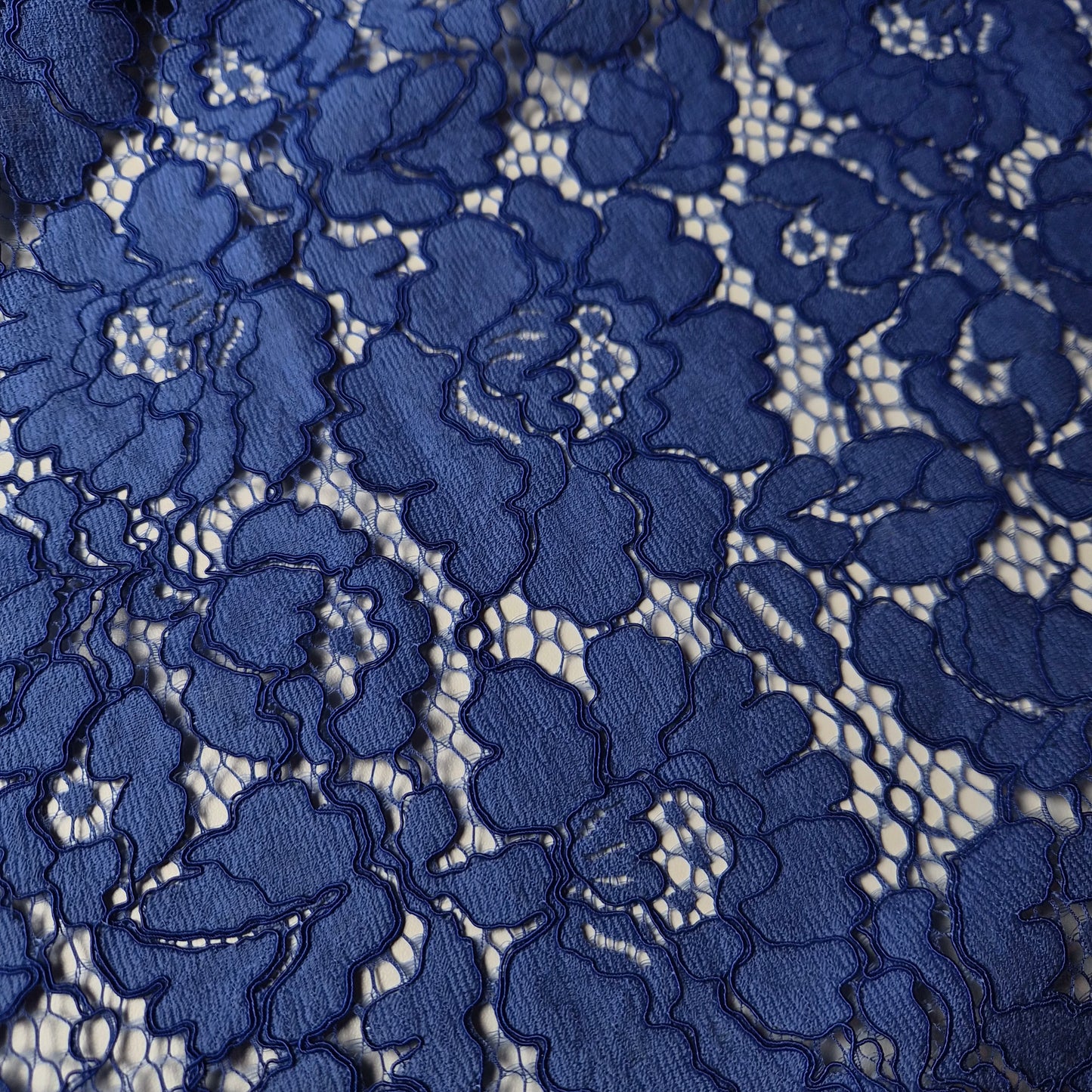 Polyester, Viskose, Spitze, Amparo Blue · 150 cm 180g/m2