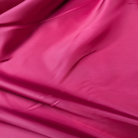 Meterware · Futterstoff, Viskose, Pantone Fuchsia · 140 cm · 80 g/m²