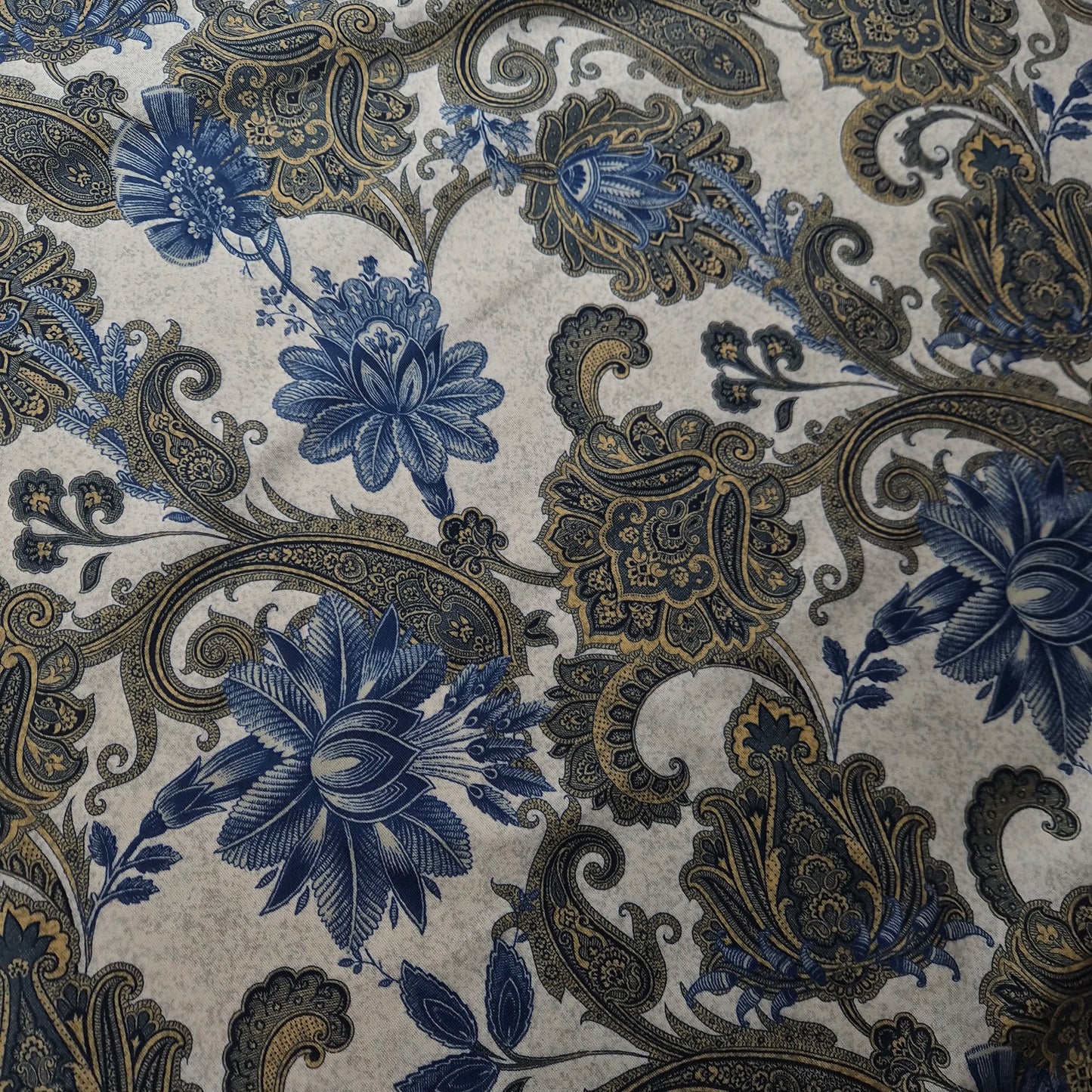 Jersey · Stretch · Baumwolle · Paisley · Pantone Blanc de Blanc, Grau- und Blautöne · 140 cm · 150 g/m² · Meterware