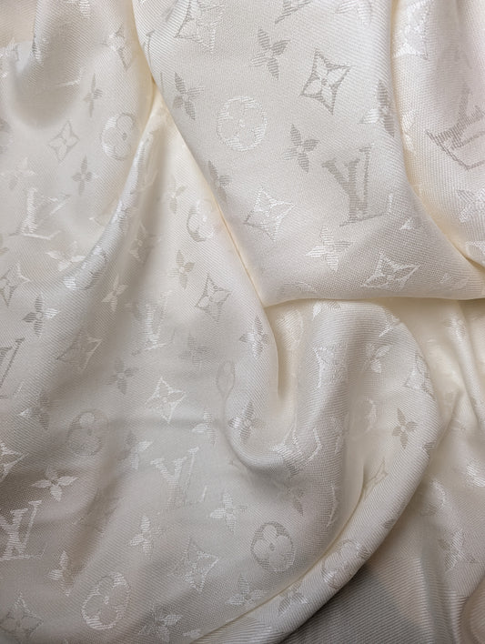 Schalpanel · Shiny · Logo · Pantone Marshmellow · 140×140 cm