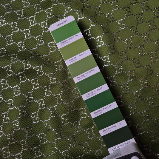 Meterware · Jacquard · Mit Lurex · Wolle, Lurex · Logo · Pantone Minced Herb · 140 cm
