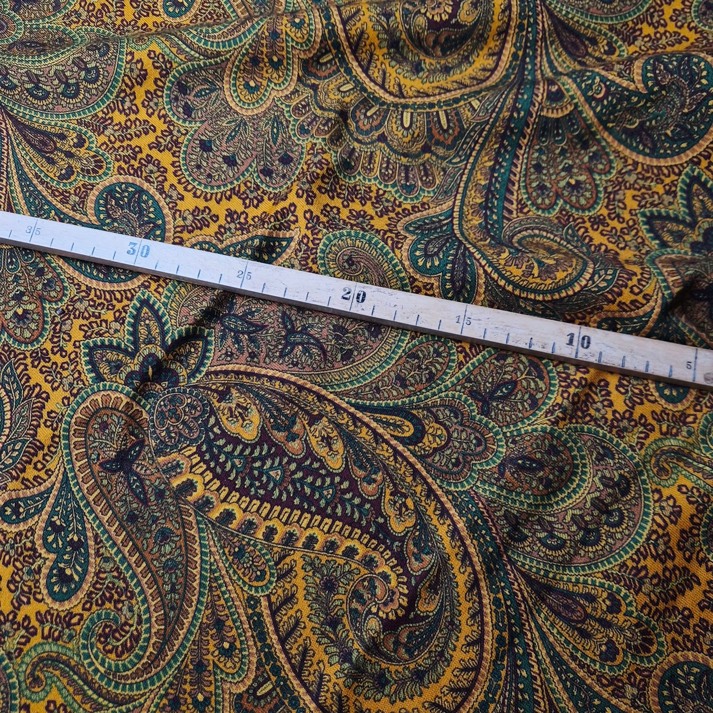 Sweat · Baumwolle · Paisley · Gelbtöne · 170×170 cm · Einzelstück
