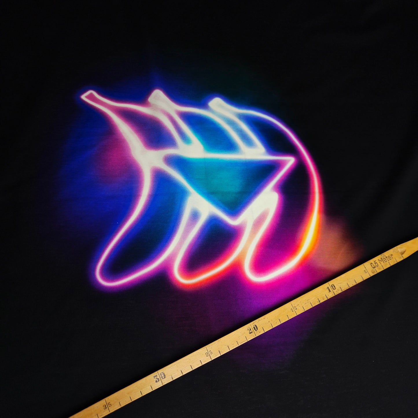 Jersey · Baumwolle · Logo · Schwarz mit Neon · 125 cm × 140 cm · Panel