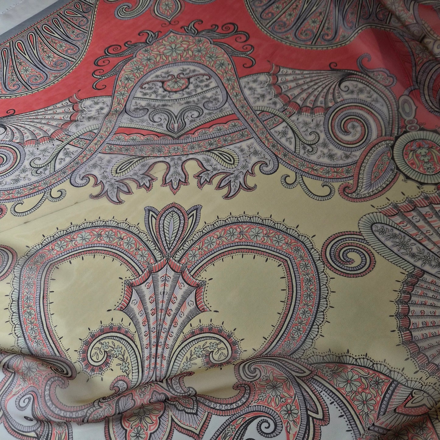 Panel, Seide, Chiffon · 140×140 cm