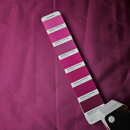 Polyester Taffeta glänzend Pantone Festival Fuchsia 145cm breit M5X1X14 60g/m²