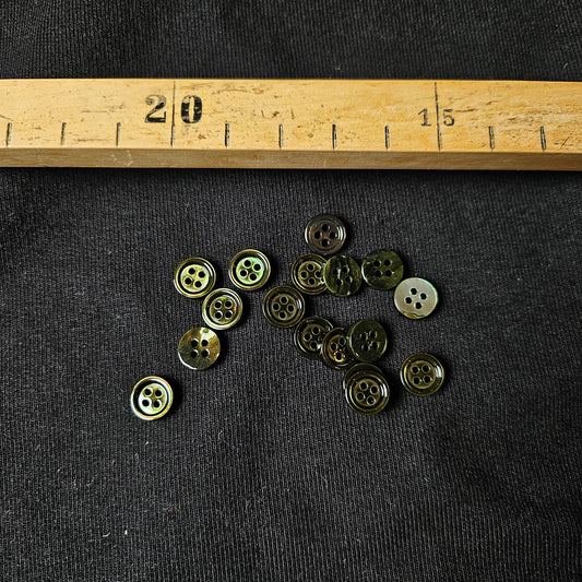 Knopf · 1 cm