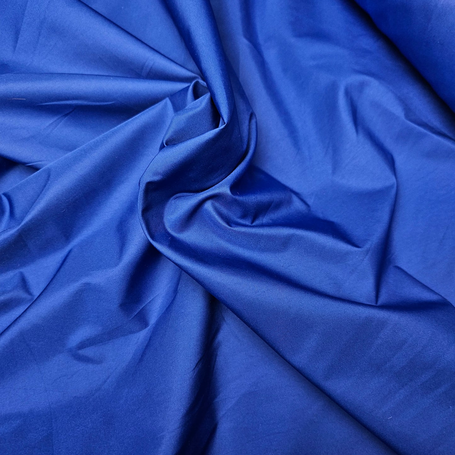 Windbreaker · Wasserabweisend · Polyester · Uni · Pantone Blue Lolite · 150 cm · 90 g/m² · Meterware