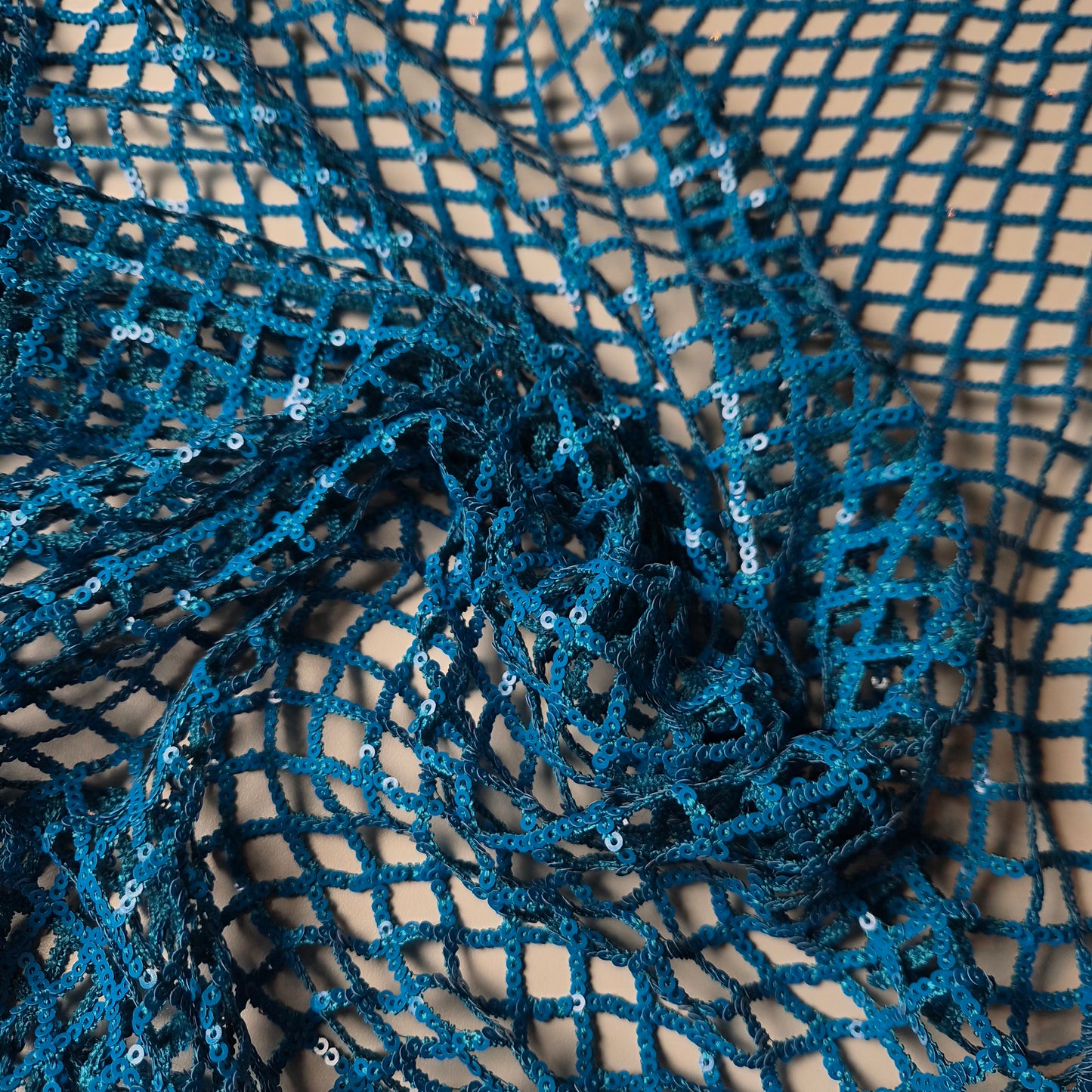 Macramé / Netz, Paillettenstoff, Hawaiian Surf · 100 cm 220g/m2