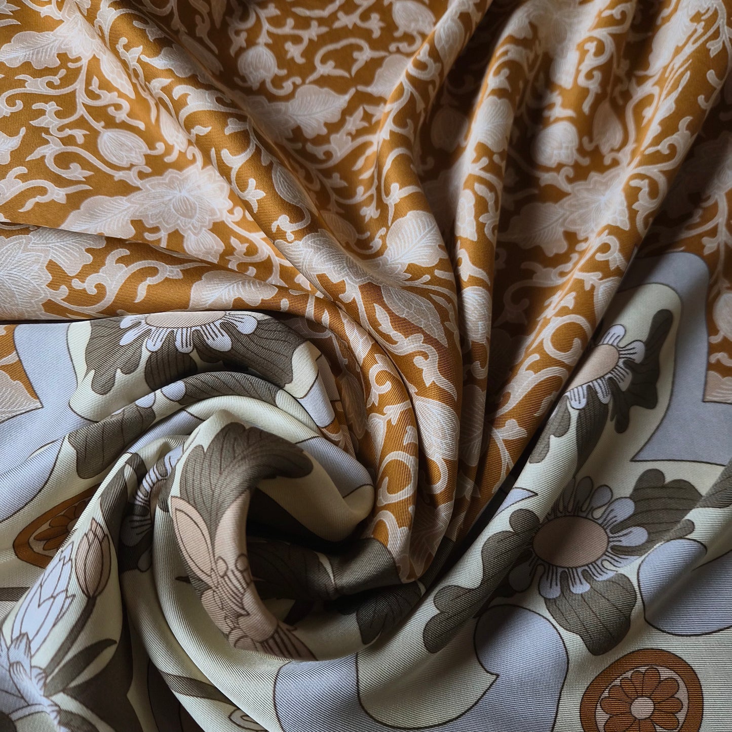 Meterware · Baumwolle, Seide · Pantone Cloud Cream · 140 cm · 110 g/m²