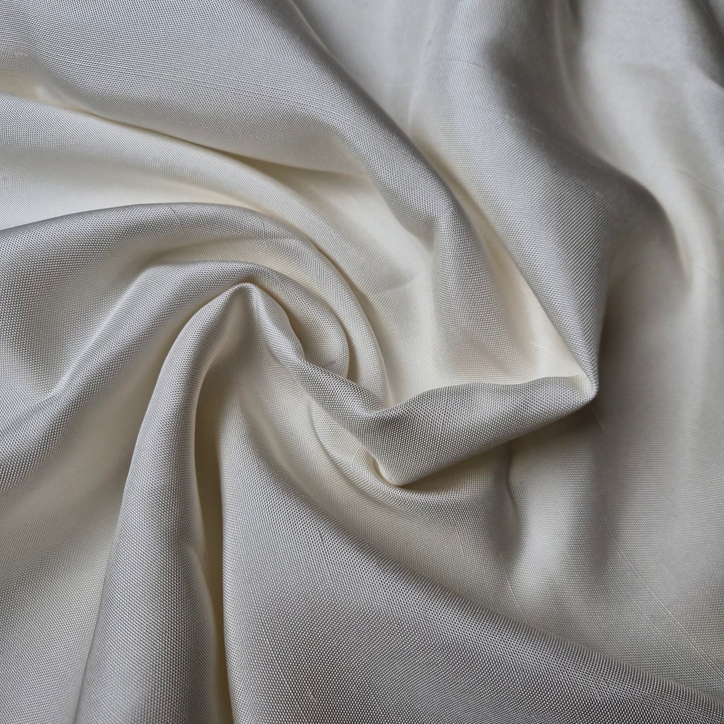 Einzelstück · Wildseide · Wollweiß · 135×150 cm