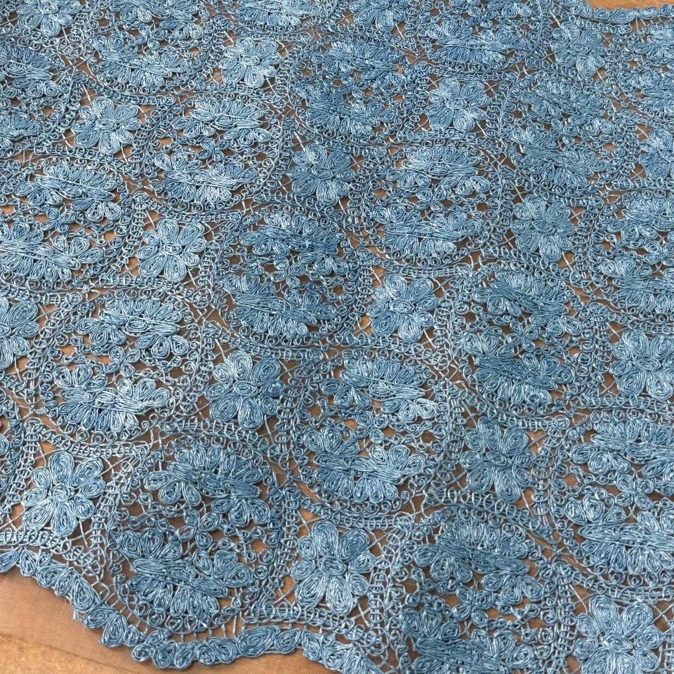 Kurzware · Taschenstoff · Macramee · Polyester, Raffia · Pantone Della Robbia Blue · ca. 30 cm