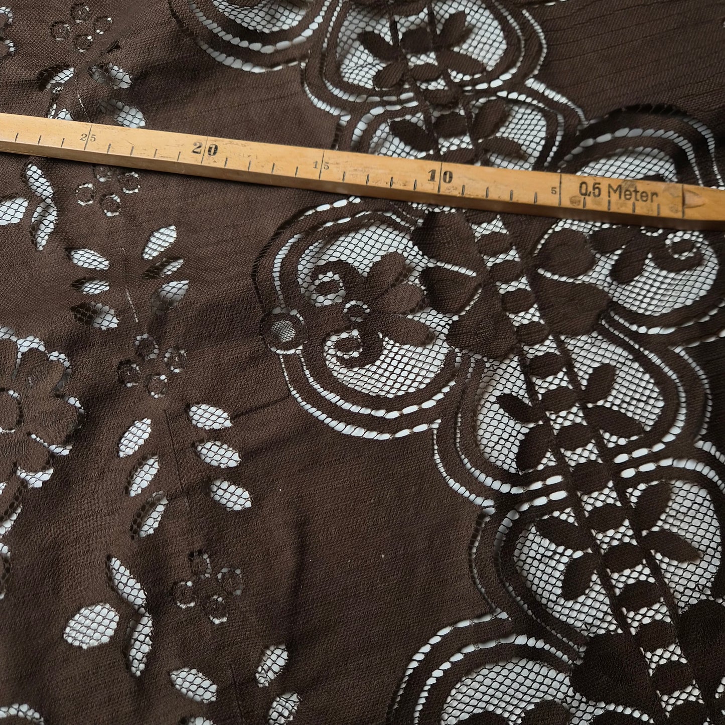 Jacquard, Pantone Demitasse, Spitze · 180×140 cm