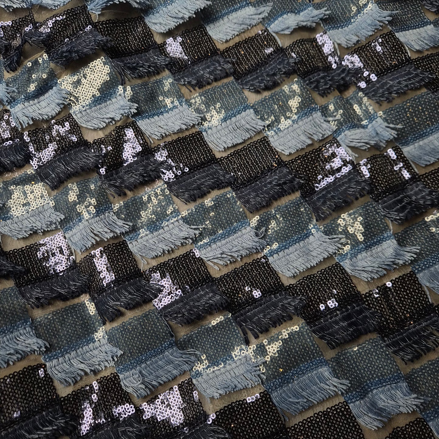 Einzelstück · Pailletten · 250×140 cm