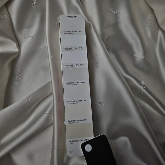 Futter · Viskose · Logo · Pantone Brilliant White · 145 cm · 80 g/m² · Meterware