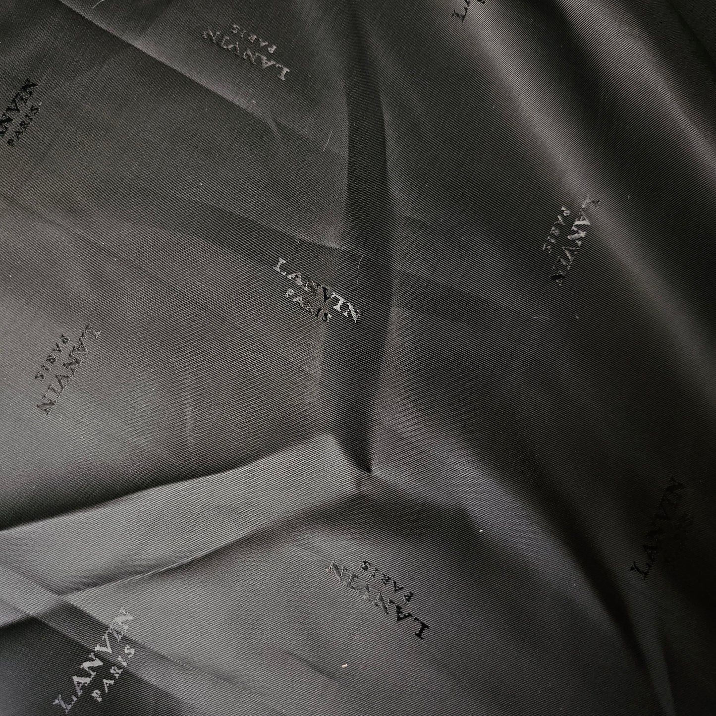 Viskose, Webware, Futterstoff, Pantone Black Beauty · 145 cm