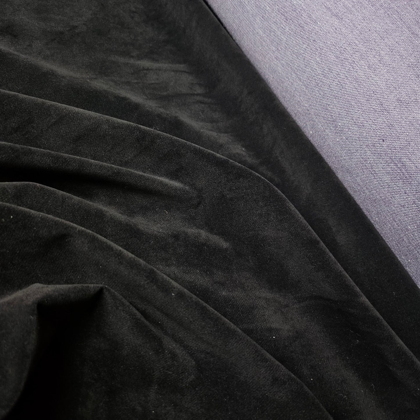 Meterware · Samtdenim · Baumwolle · Pantone Moonless Night · 150 cm · 320 g/m²