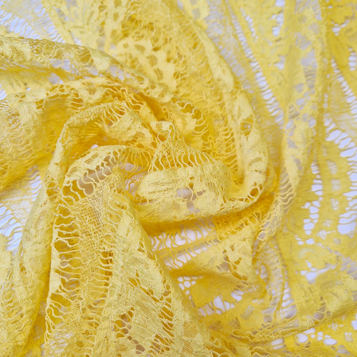 Polyester, Spitze, Empire Yellow · 145 cm 170g/m2