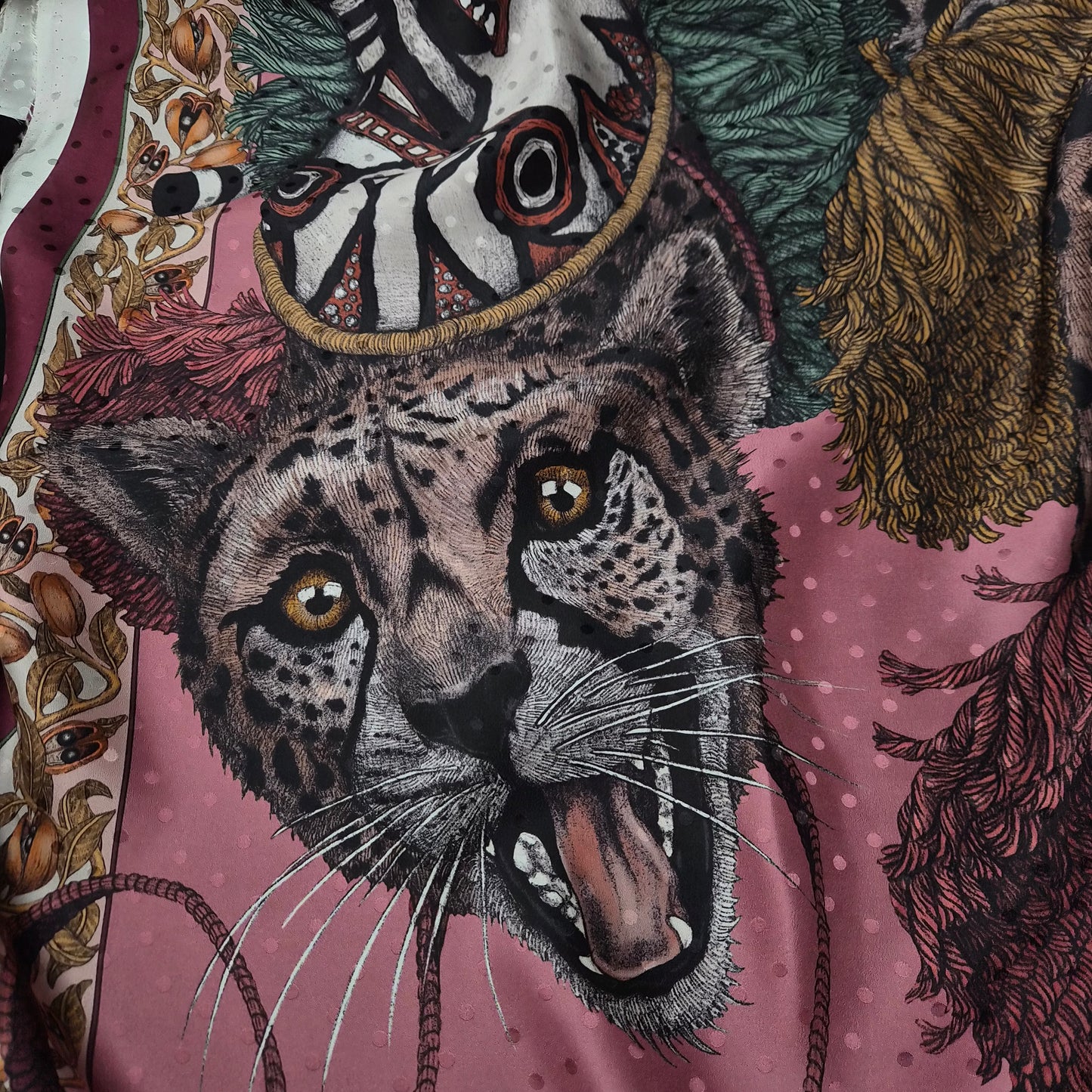 Twill · Seide · Bildmotiv · Beerentöne · 140×140 cm · Schalpanel